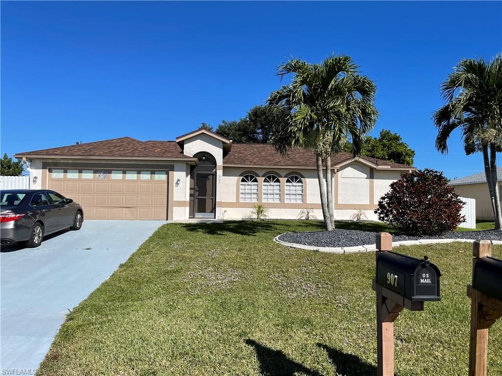 907 10th LN CAPE CORAL, FL 33909