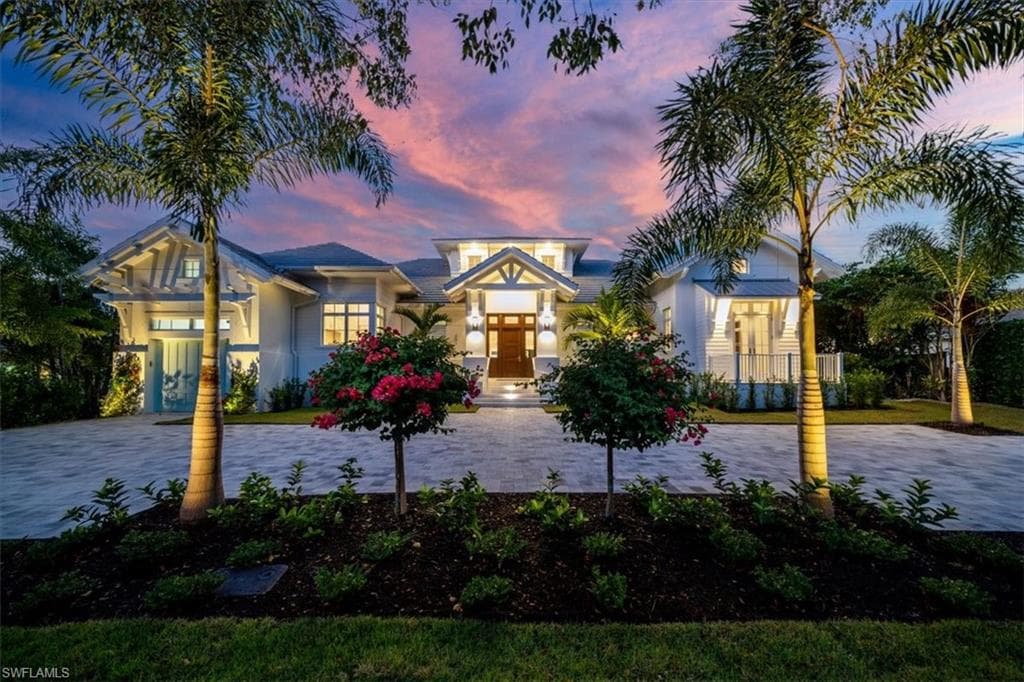251 Yucca RD NAPLES, FL 34102