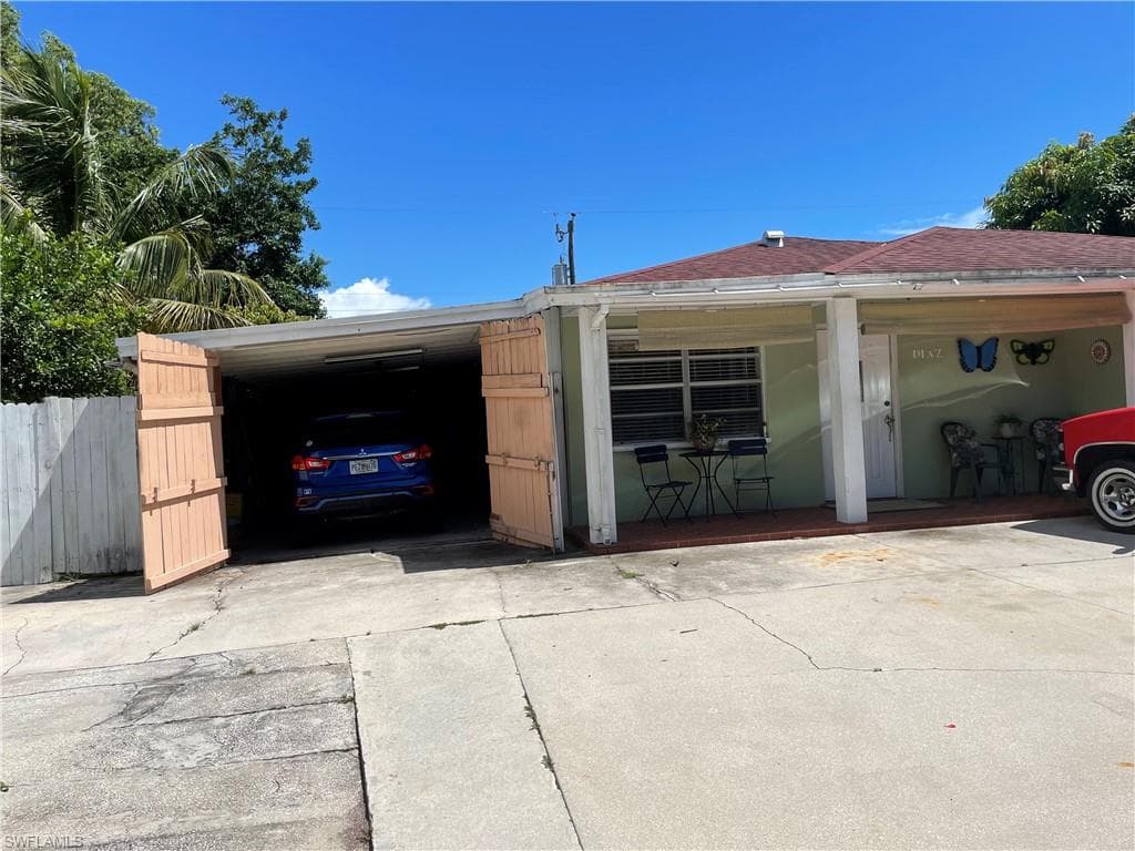 4500 Capri DR NAPLES, FL 34103
