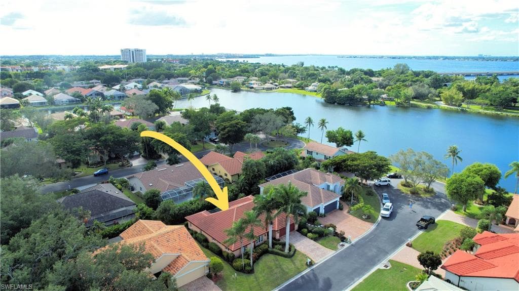 9811 Cuddy CT FORT MYERS, FL 33919