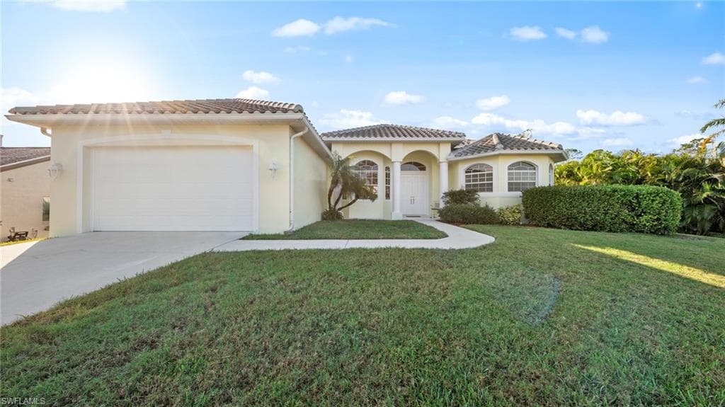 6215 Deer RUN FORT MYERS, FL 33908