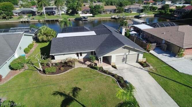 613 SE 28th TER CAPE CORAL, FL 33904