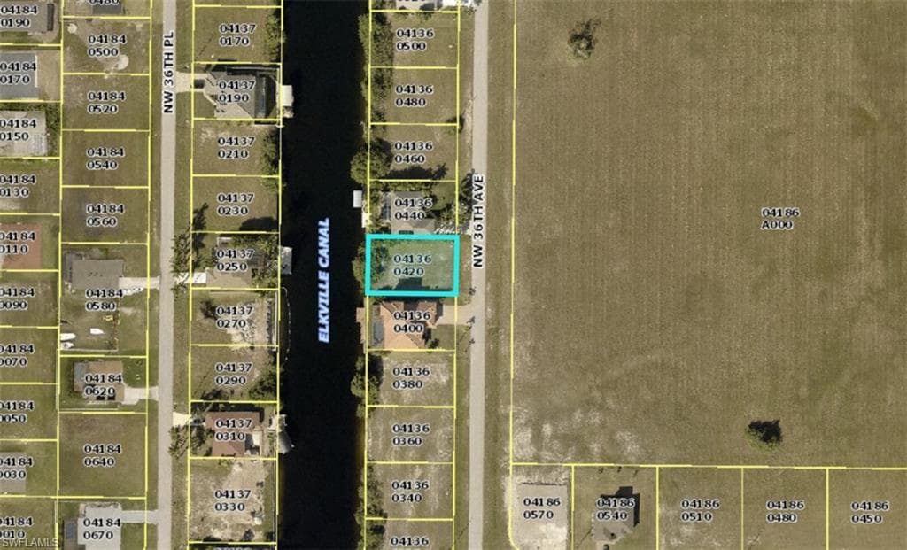 620 36th AVE CAPE CORAL, FL 33993