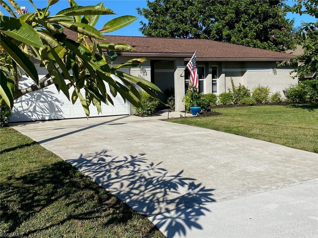 1317 SE 23rd TER CAPE CORAL, FL 33990