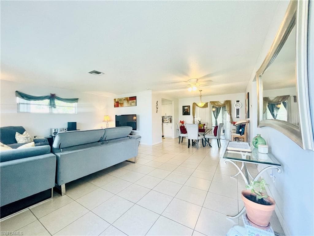 200 Rockcliff AVE LEHIGH ACRES, FL 33936