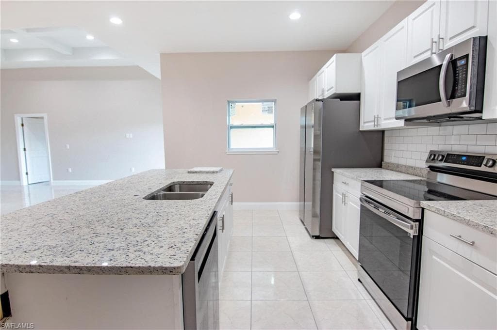 5318 3rd ST W LEHIGH ACRES, FL 33971