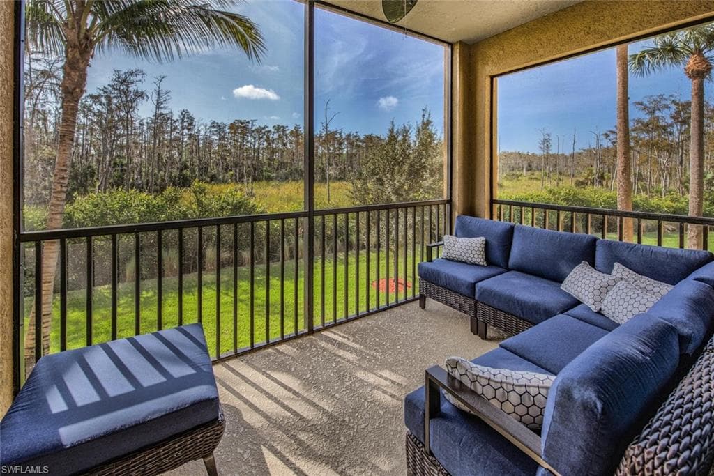 9715 Acqua CT 127 NAPLES, FL 34113