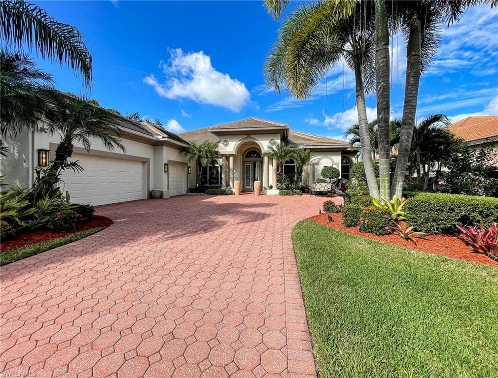 960 Glen Lake CIR NAPLES, FL 34119