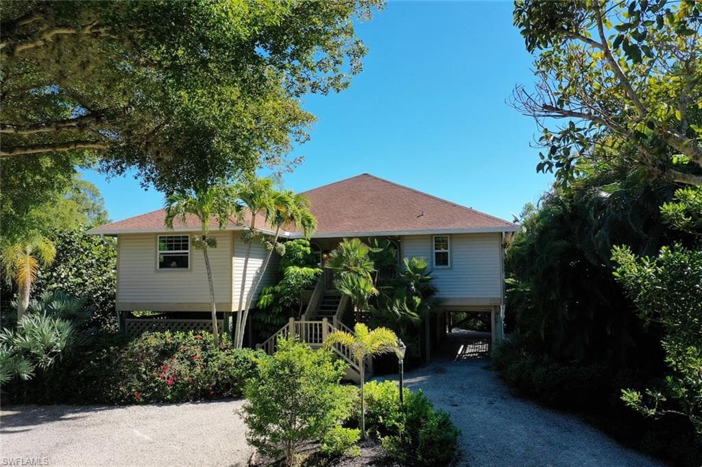 4285 Gulf Pines DR SANIBEL, FL 33957