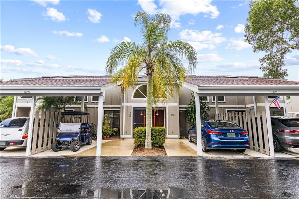 13500 Siesta Pines CT 302 FORT MYERS, FL 33908