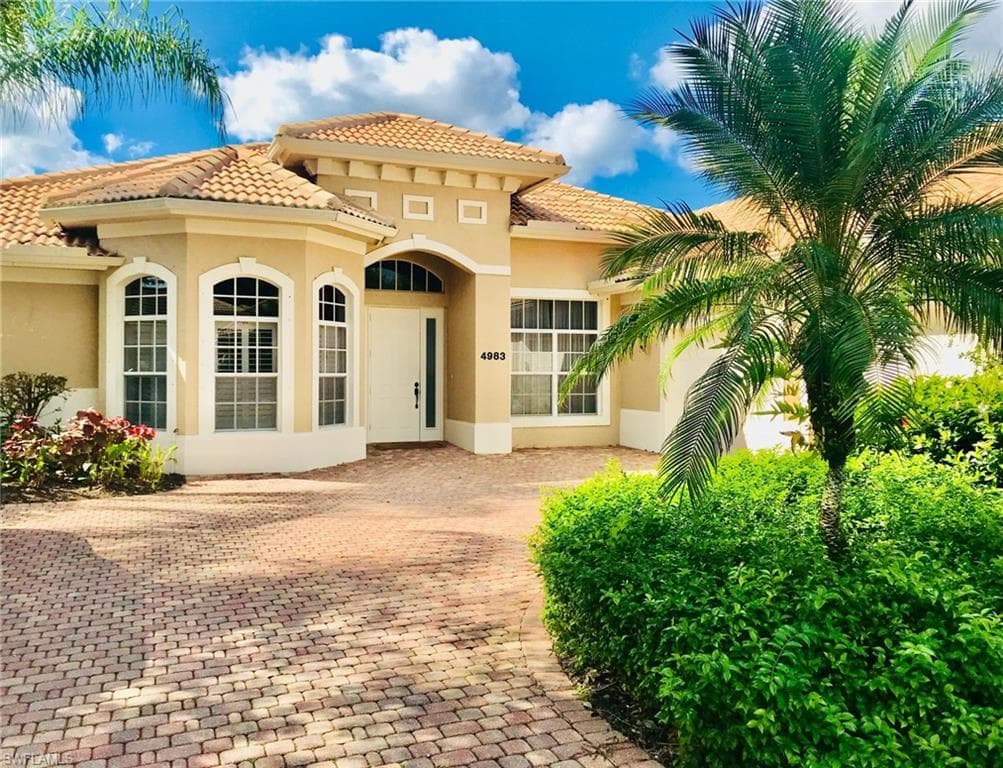 4983 Rustic Oaks Cir NAPLES, FL 34105