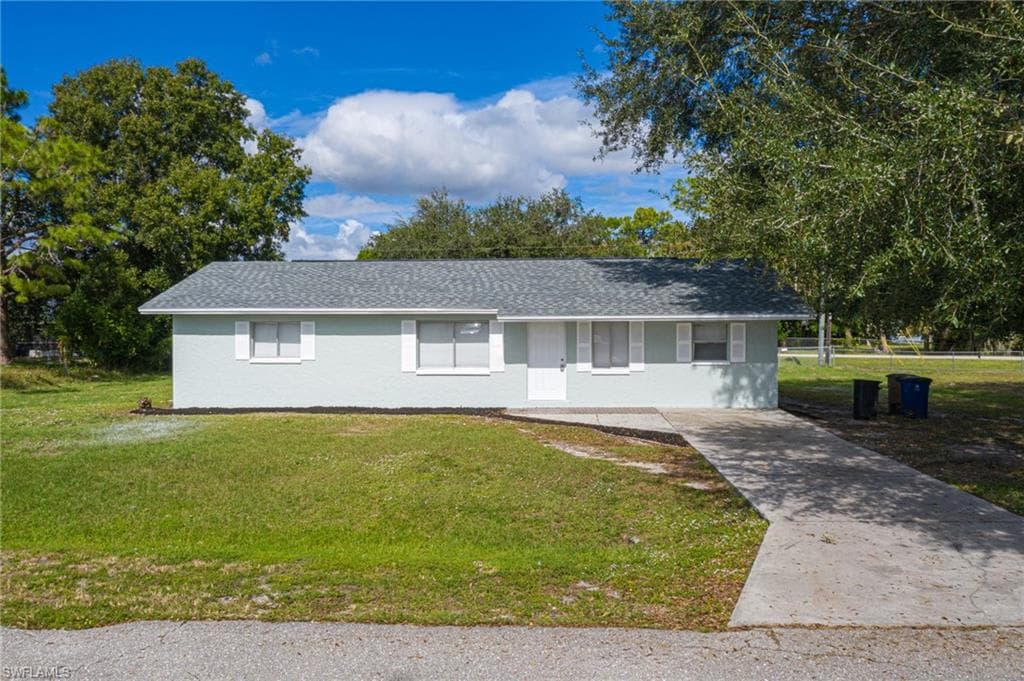 13932 1st ST FORT MYERS, FL 33905