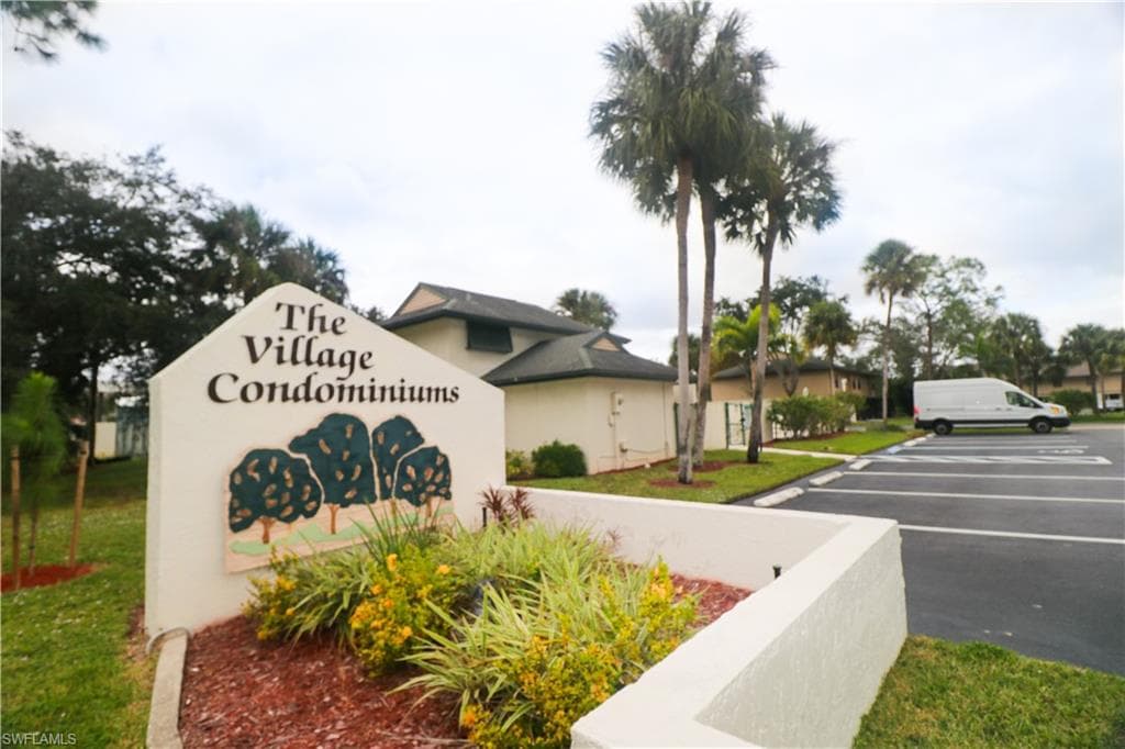 2135 Crystal DR 29 FORT MYERS, FL 33907