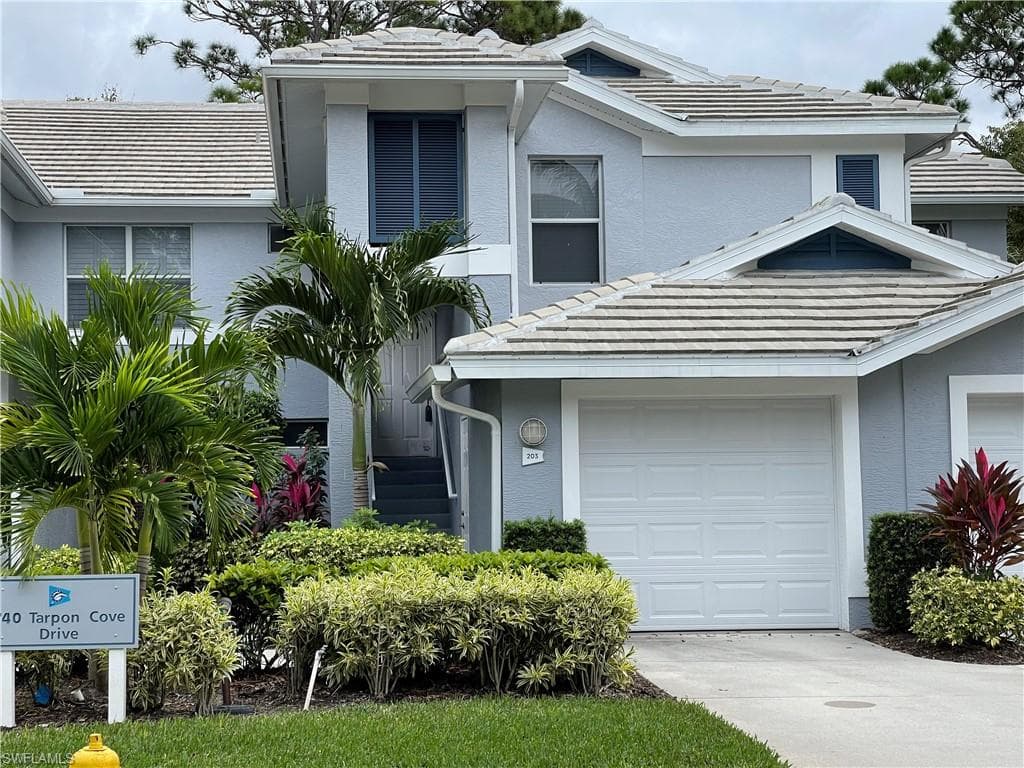 740 Tarpon Cove DR 203 NAPLES, FL 34110