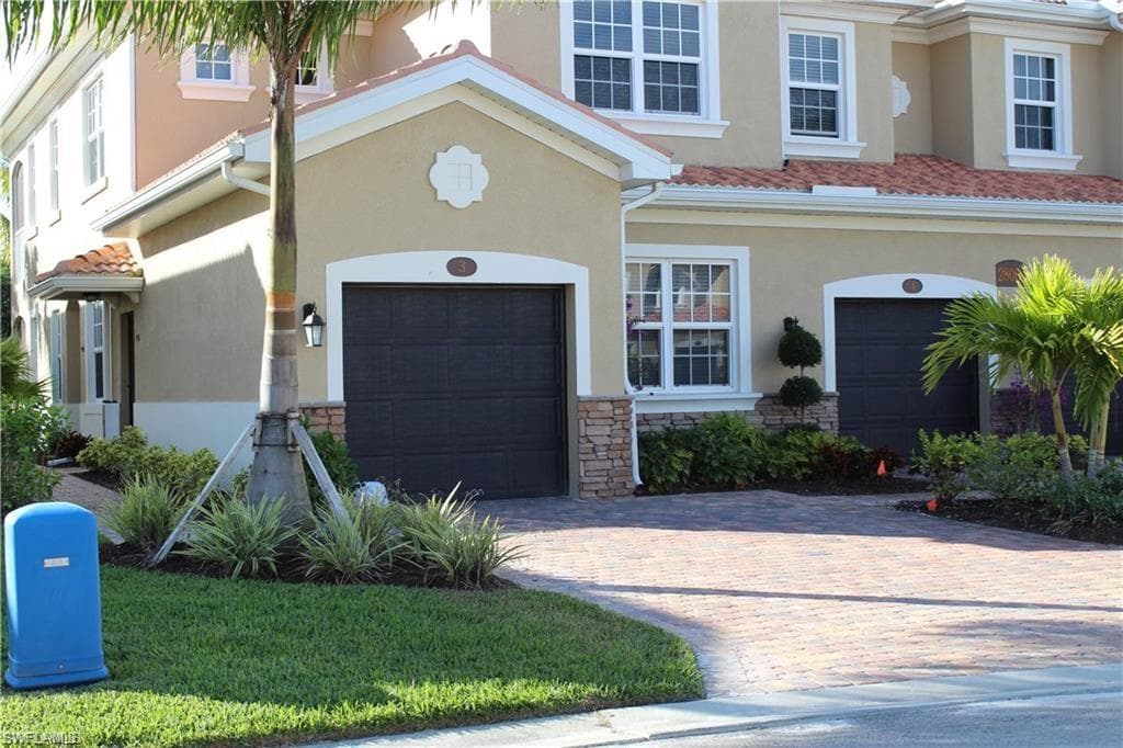 28004 Sosta LN 3 BONITA SPRINGS, FL 34135