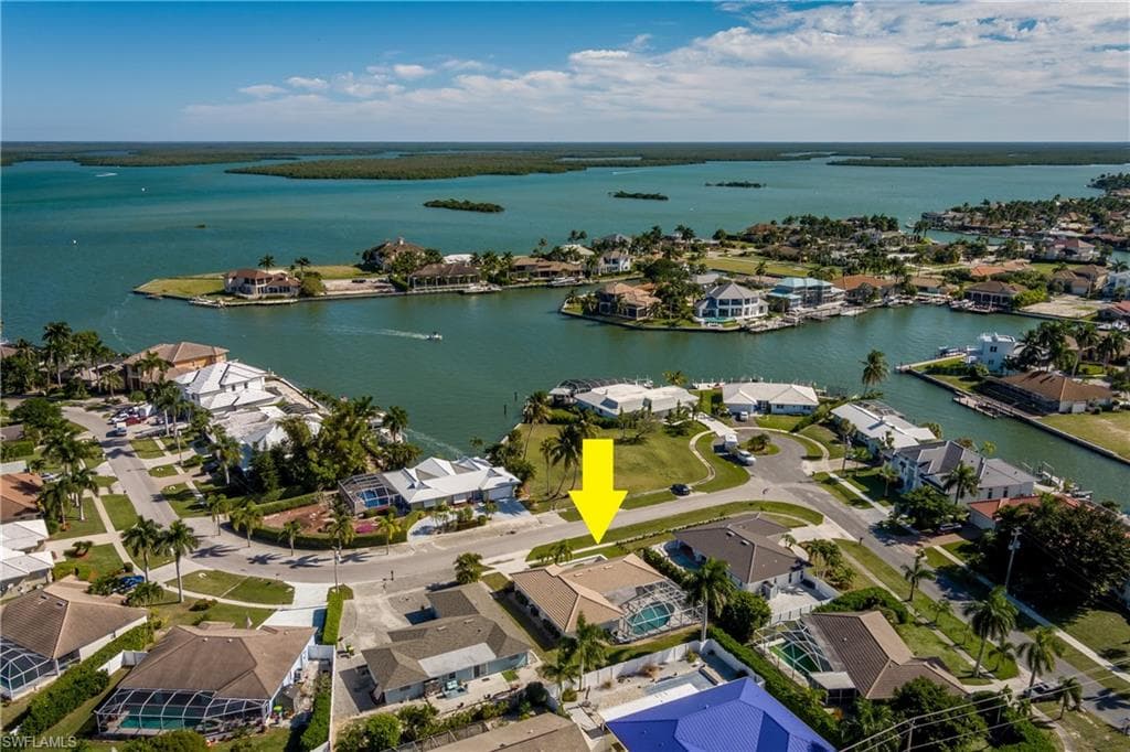 706 Fairlawn CT MARCO ISLAND, FL 34145