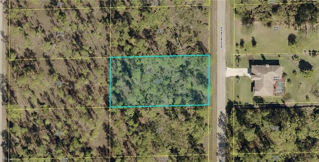 1409 Washington AVE LEHIGH ACRES, FL 33972