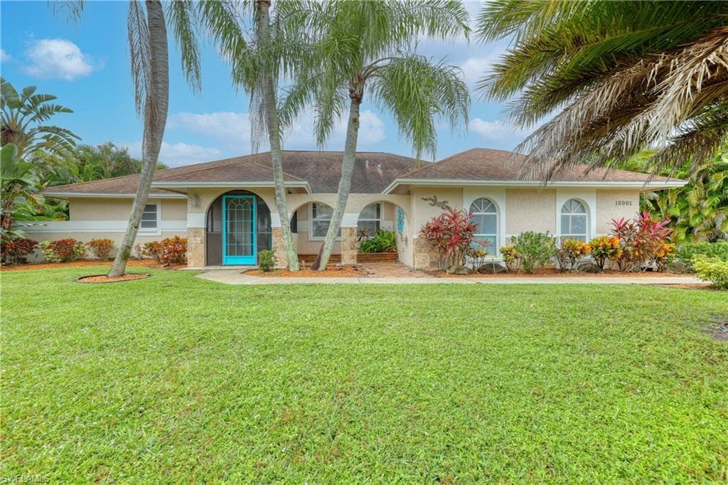 18001 Royal Tree PKY NAPLES, FL 34114