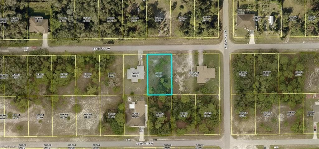 3805 38th ST SW LEHIGH ACRES, FL 33976