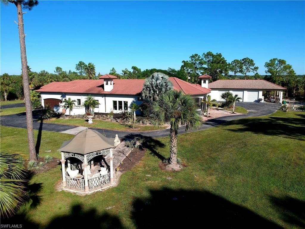 1470 9th ST SW NAPLES, FL 34117