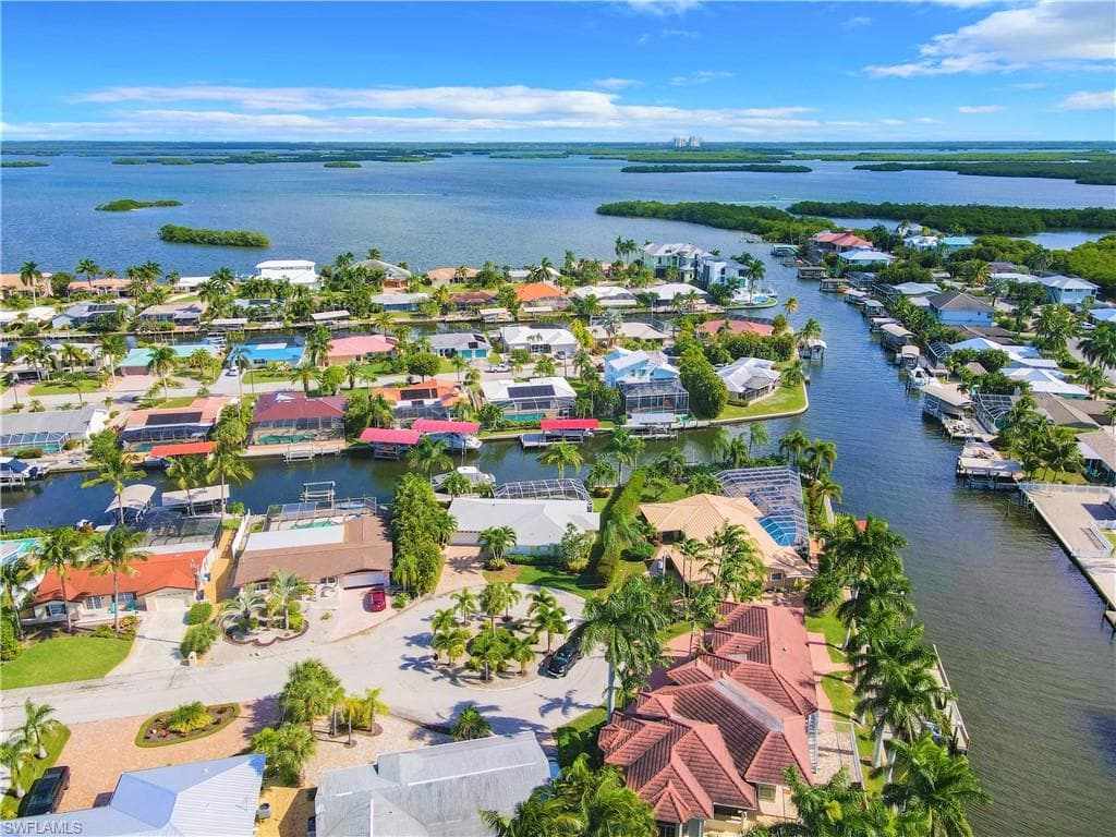 17 Sunview BLVD FORT MYERS BEACH, FL 33931
