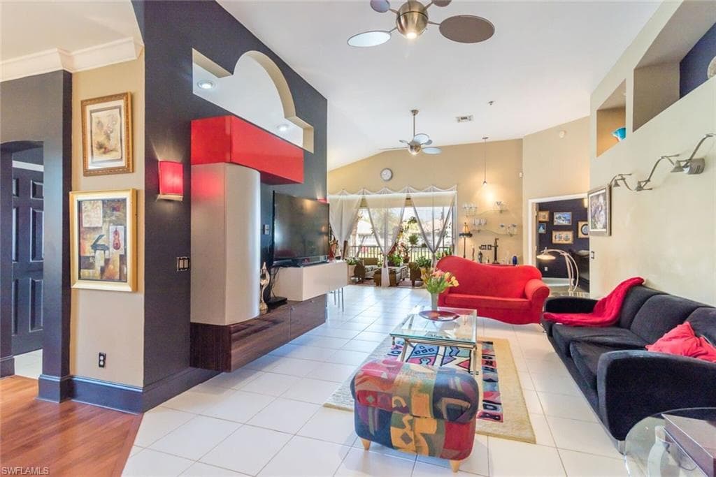 7744 Gardner DR 201 NAPLES, FL 34109