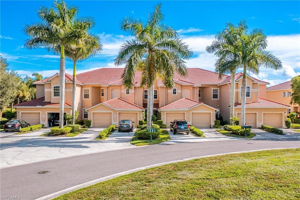 13205 Silver Thorn LOOP 107 NORTH FORT MYERS, FL 33903