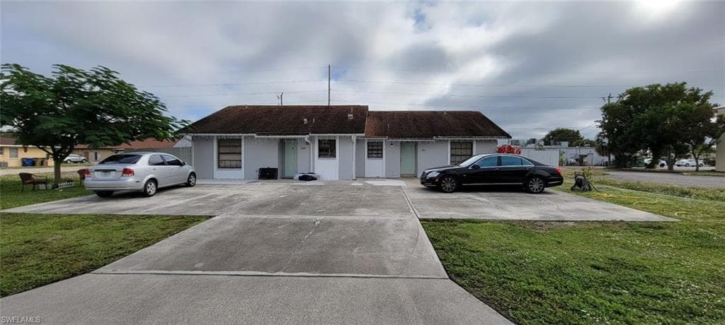 3011 SE 15th PL CAPE CORAL, FL 33904
