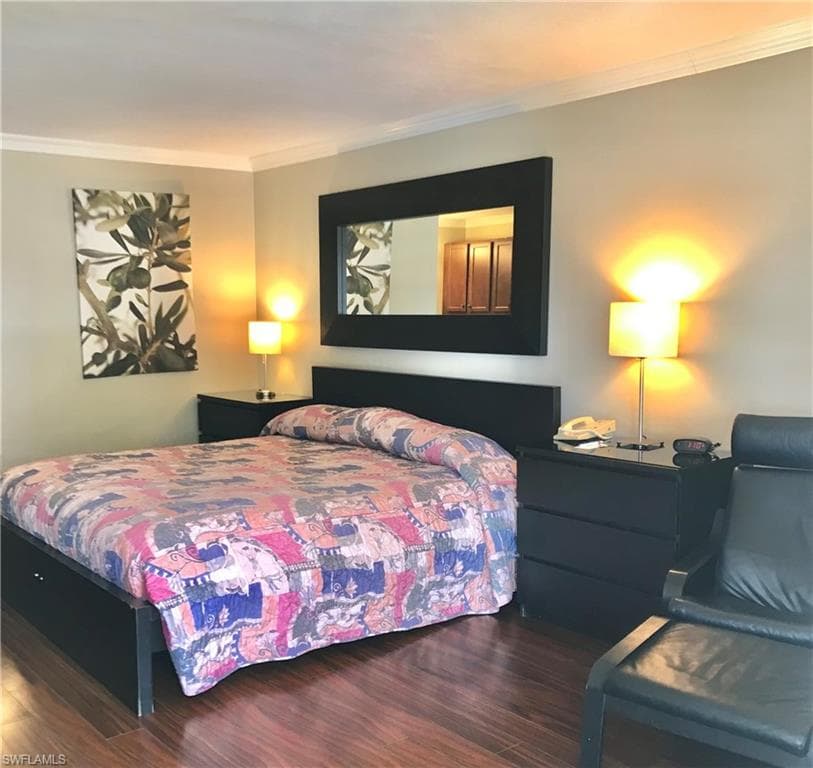 2555 Tamiami TRL N 237 NAPLES, FL 34103