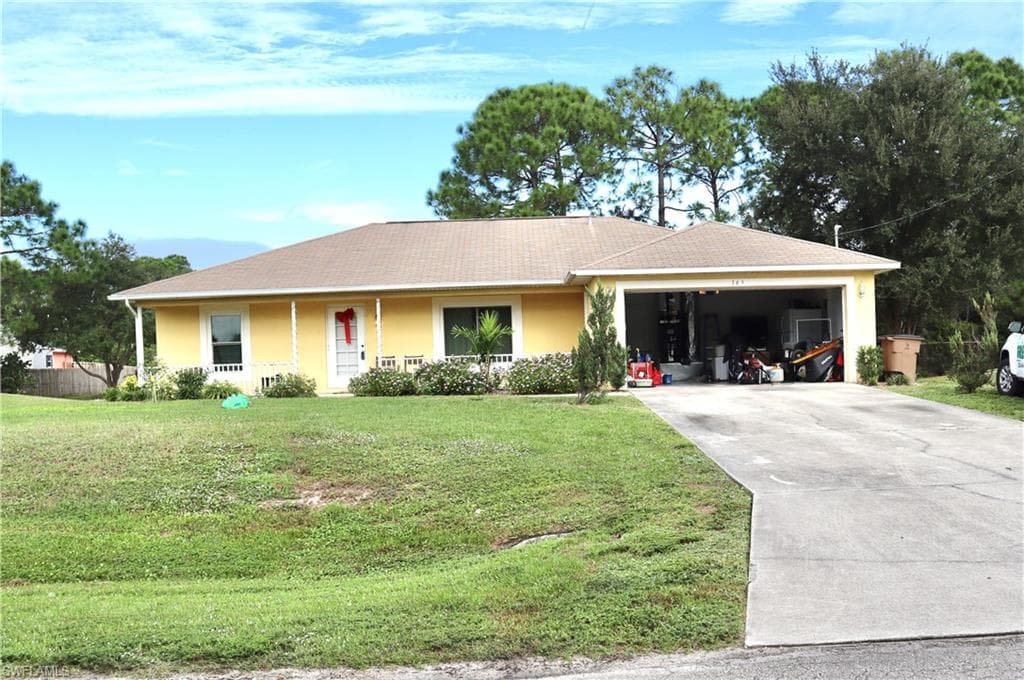 365 Clairidge CIR LEHIGH ACRES, FL 33974