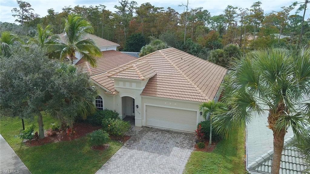 15470 Los Reyes LN NAPLES, FL 34110