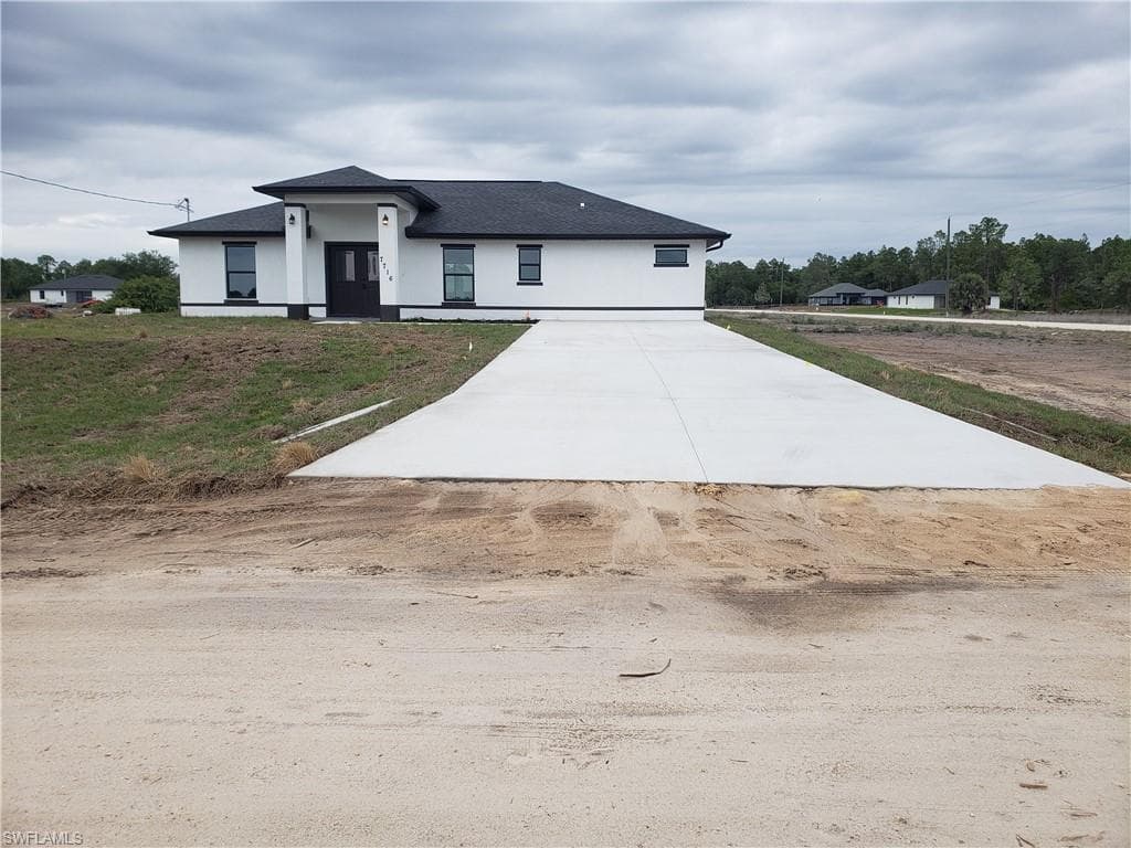 7716 17th TER LABELLE, FL 33935