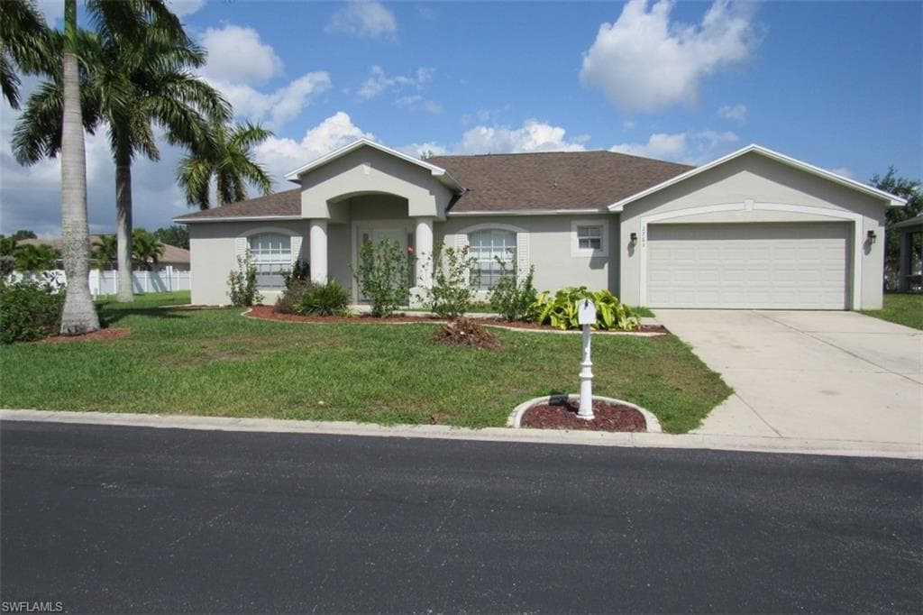 2763 Nature Pointe LOOP FORT MYERS, FL 33905