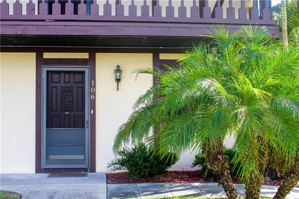 10022 Oxfordshire LN 106 FORT MYERS, FL 33908