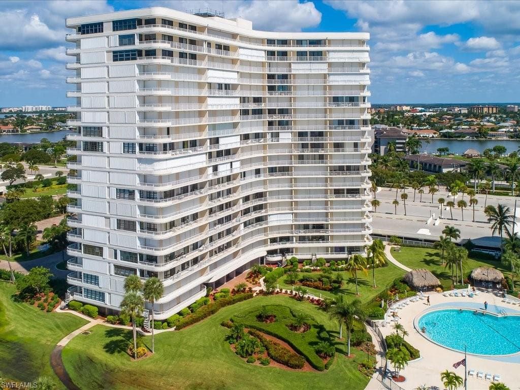 320 Seaview CT 1701 MARCO ISLAND, FL 34145