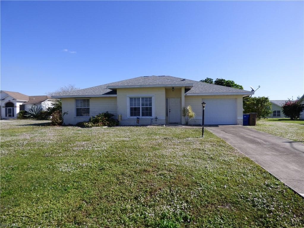 247 Maison Grande AVE LEHIGH ACRES, FL 33936