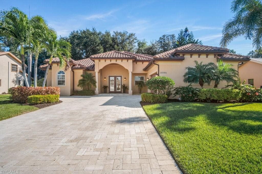 28395 Tasca DR BONITA SPRINGS, FL 34135