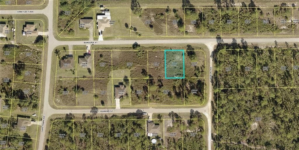 1030 Bandera ST LEHIGH ACRES, FL 33974