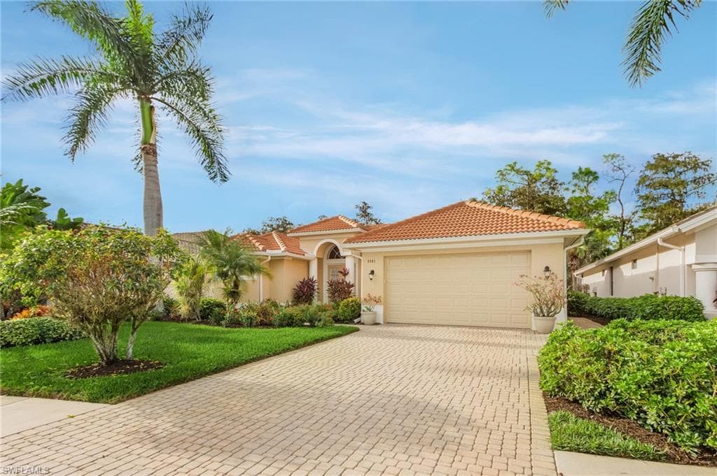 2901 Lone Pine LN NAPLES, FL 34119