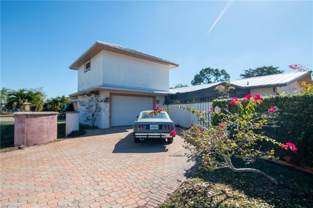 74 3rd ST BONITA SPRINGS, FL 34134