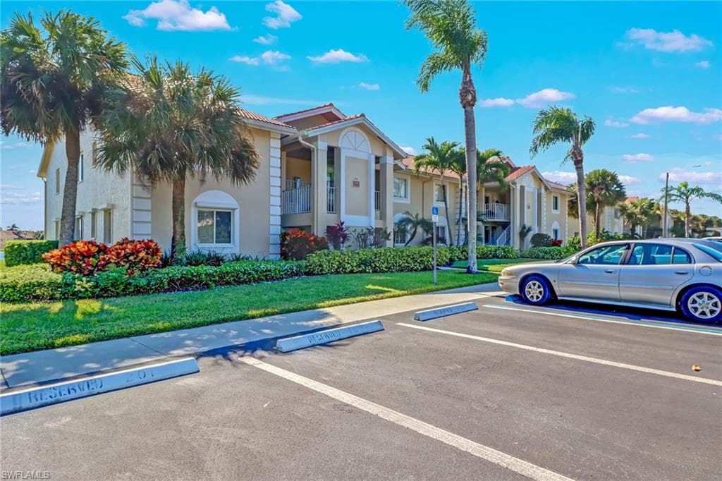 7760 Emerald CIR S-101 NAPLES, FL 34109
