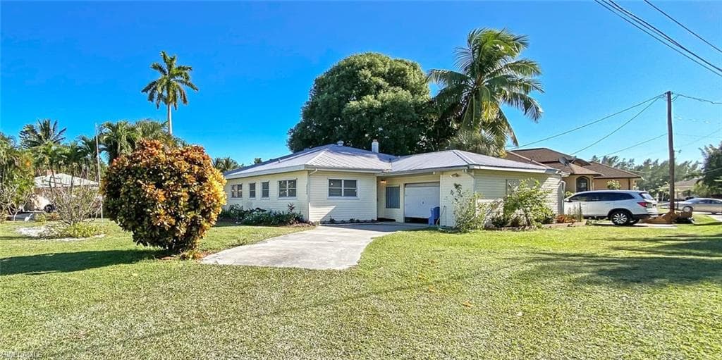 2704 Sanibel BLVD ST. JAMES CITY, FL 33956