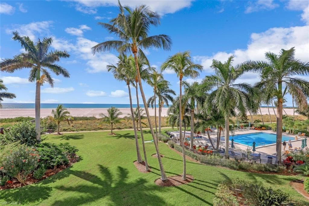 140 Seaview CT 305 S MARCO ISLAND, FL 34145