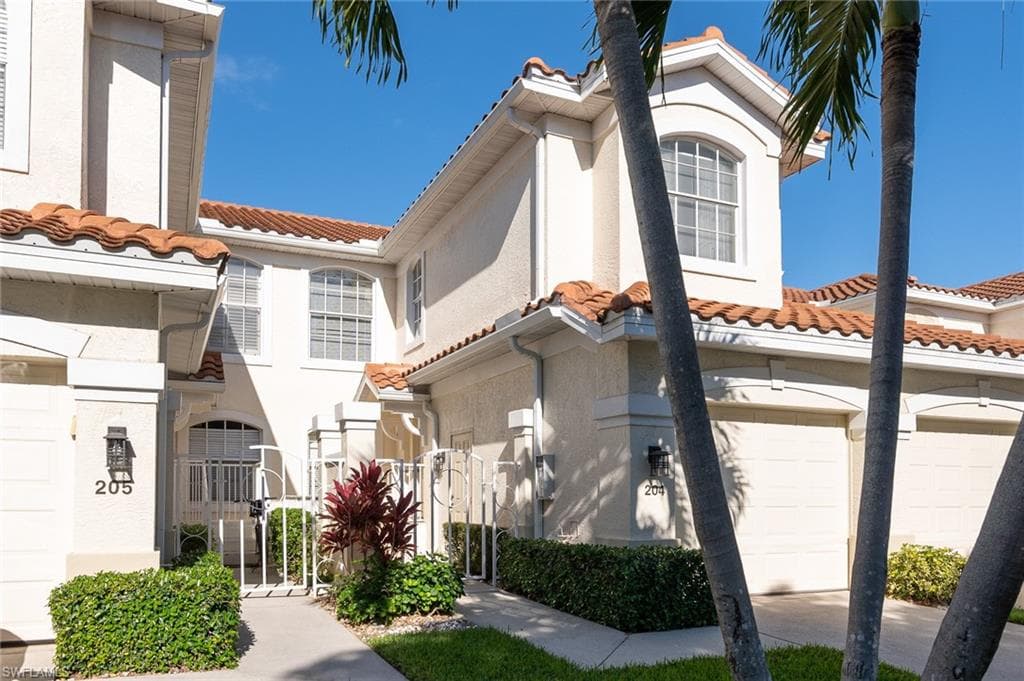 15010 Tamarind Cay CT 204 FORT MYERS, FL 33908