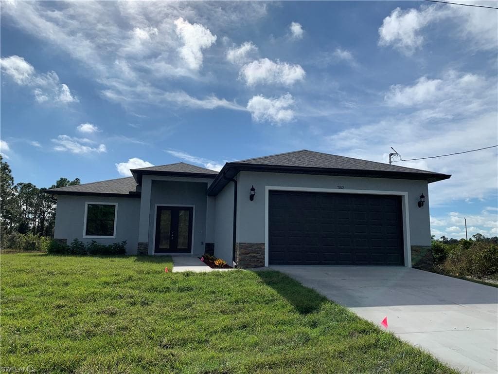 816 Bell BLVD S LEHIGH ACRES, FL 33974