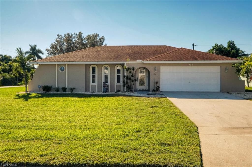 928 SE 21st ST CAPE CORAL, FL 33990