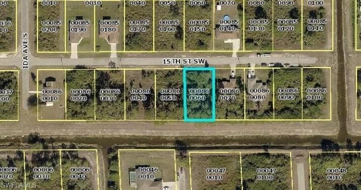 2809 15th ST SW LEHIGH ACRES, FL 33976