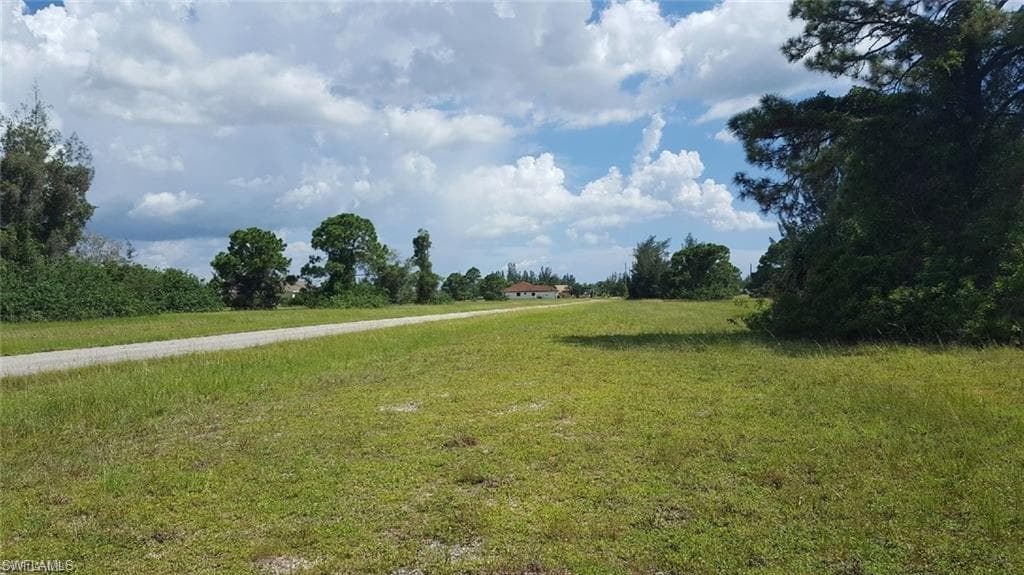 2822 42nd AVE CAPE CORAL, FL 33993