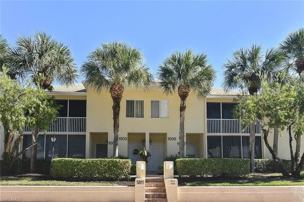 5811 GLENCOVE DR 1008 NAPLES, FL 34108