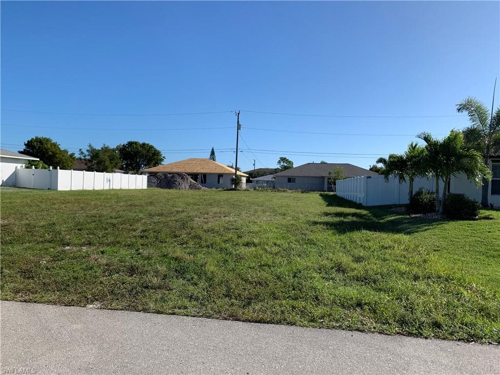4121 SW 8th CT CAPE CORAL, FL 33914